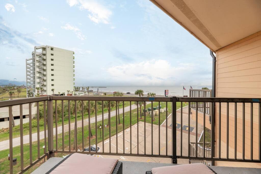 גלווסטון Baca Beach Escape I - 3 Pools - Pet Friendly מראה חיצוני תמונה